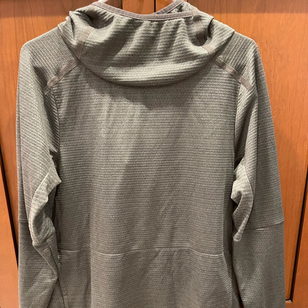 REI Funnel Neck Hoodie. Excellent Condition. Super Warm. Size Large